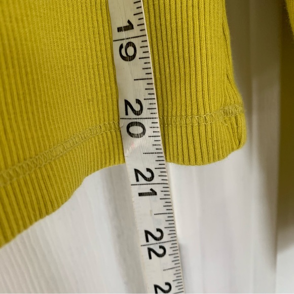 Everlane The Long-Sleeve Ribbed Scoop-Neck Tee in Key Lime S - Picture 5 of 8
